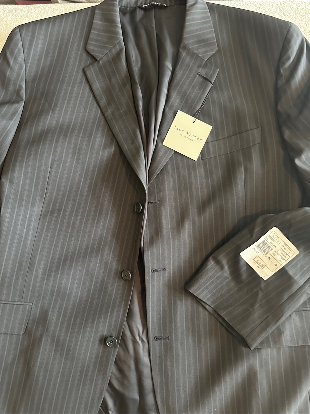 Brand new Jack victor Men's Grady Pinstripe Suit Blazer - Gray